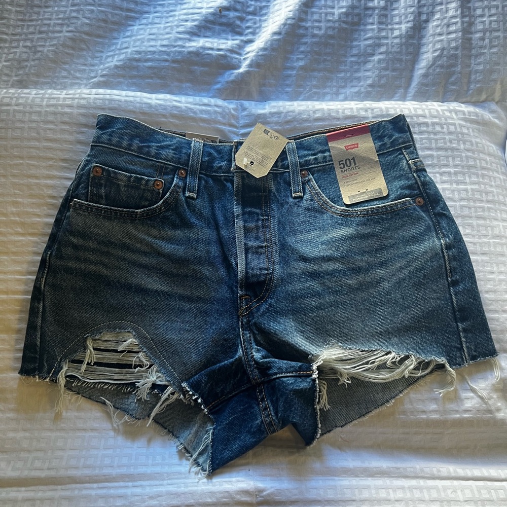 501 levi’s denim blue shorts